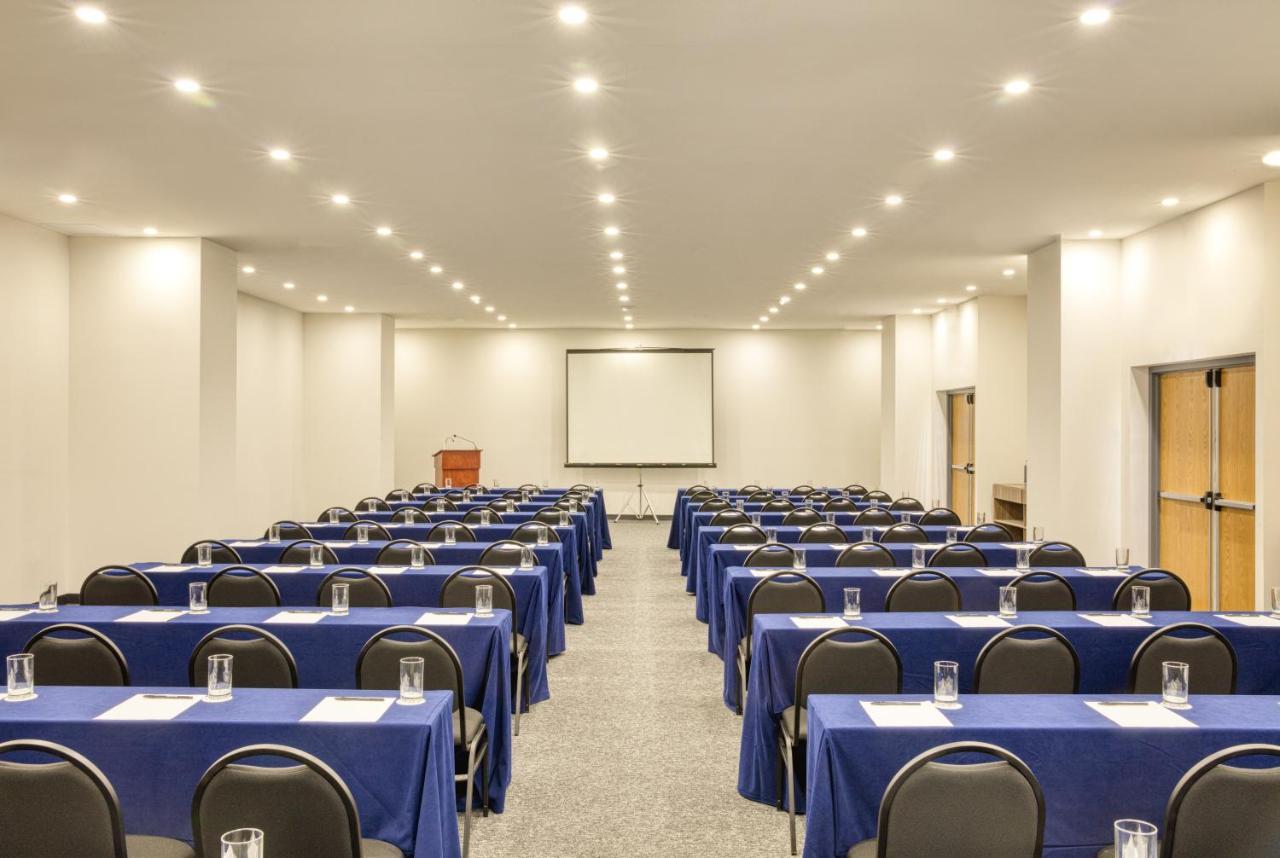 Fiesta Inn Guadalajara Periferico Poniente Zapopan Zewnętrze zdjęcie