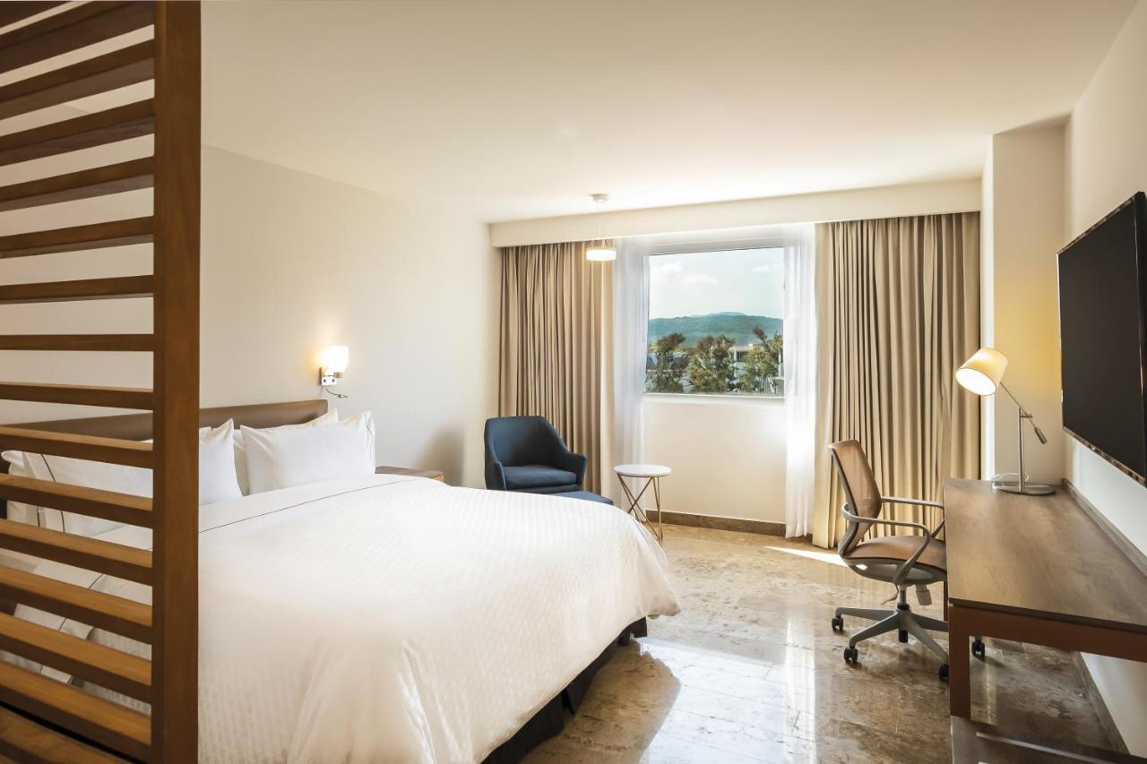 Fiesta Inn Guadalajara Periferico Poniente Zapopan Zewnętrze zdjęcie